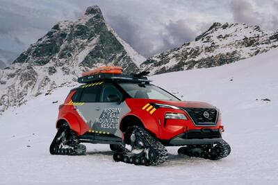 Modificēts X-Trail, kas izstādīts, lai mudinātu cilvēkus braukt atbildīgi